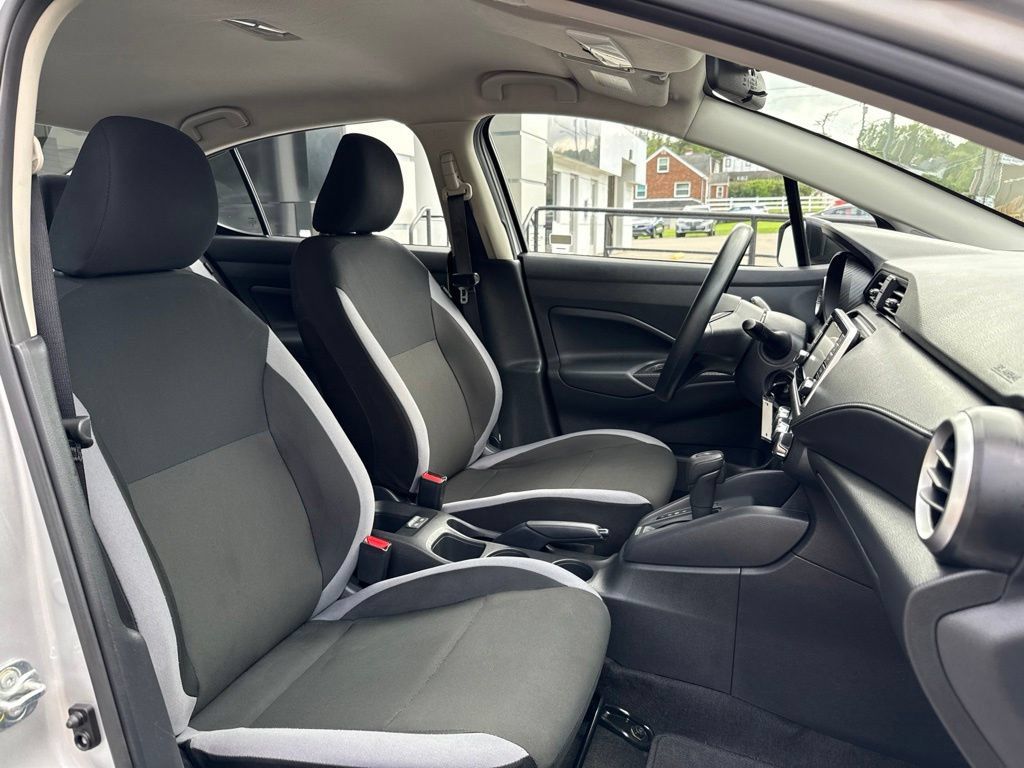 Used 2025 Nissan Versa S w/ Trunk Package FWD image 32