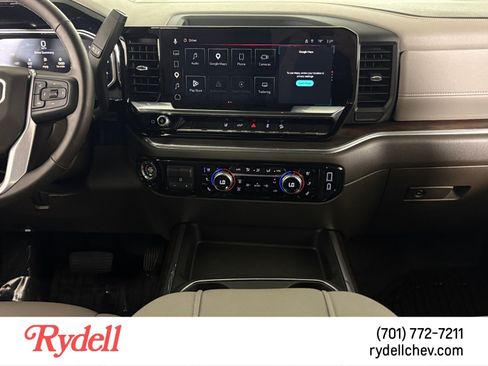 Used 2026 GMC Sierra 2500 SLT AWD/4WD image 15