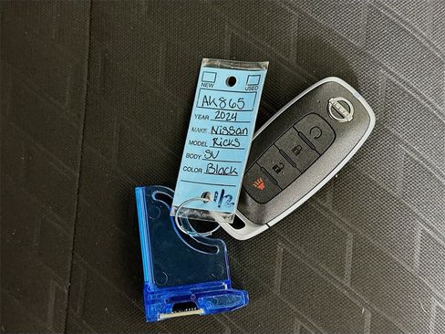 Used 2024 Nissan Kicks SV image 34