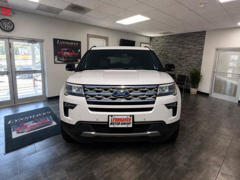 Used 2018 Ford Explorer XLT w/ Equipment Group 202A AWD/4WD image 19