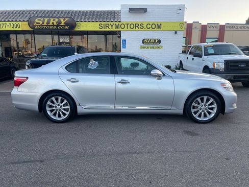 Used 2011 Lexus LS 460 LS 460 SEDAN 4D image 2