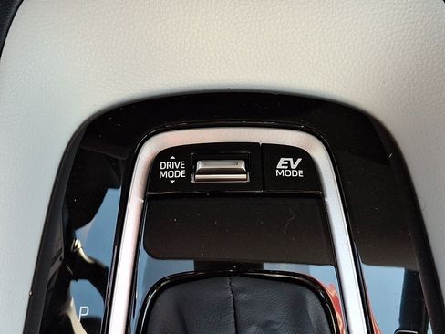 Certified 2026 Toyota Corolla SE FWD image 24