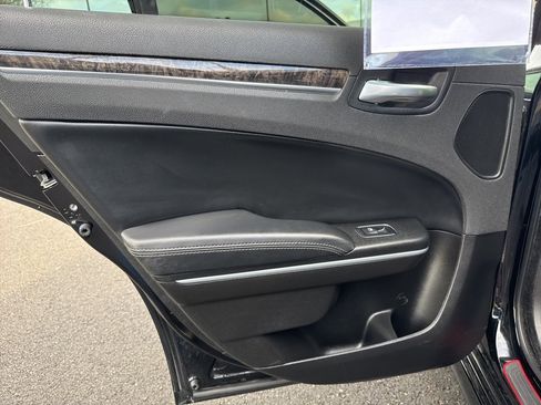 Used 2022 Chrysler 300 Touring L w/ Popular Equipment Group image 16