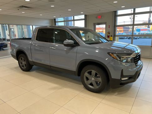 Certified 2023 Honda Ridgeline RTL-E image 1