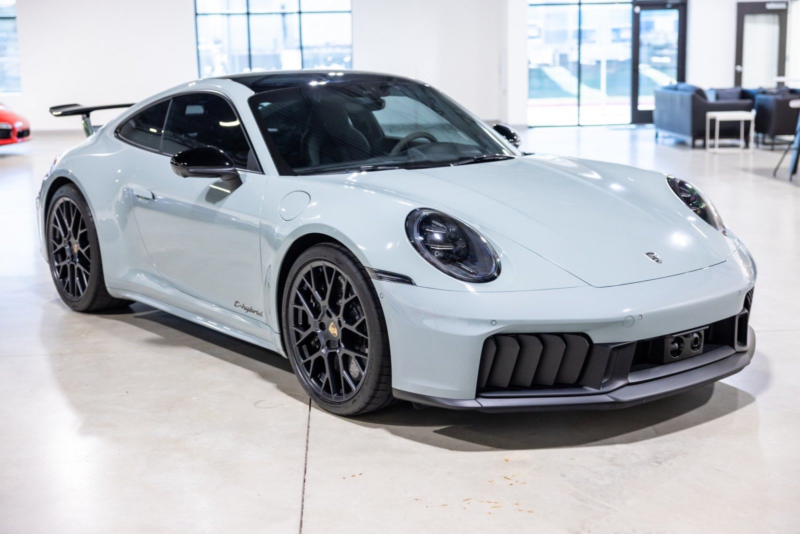 Used 2025 Porsche 911 Carrera GTS RWD image 10