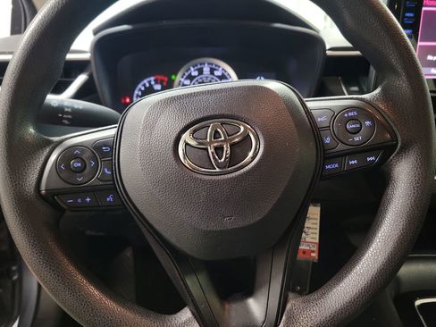 Used 2022 Toyota Corolla LE FWD image 17