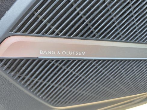 Used 2019 Audi Q5 2.0T Premium Plus w/ Premium Plus Package image 12