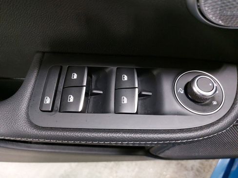 Used 2024 Alfa Romeo Giulia Veloce image 28