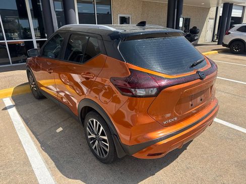 Used 2022 Nissan Kicks SV FWD image 5