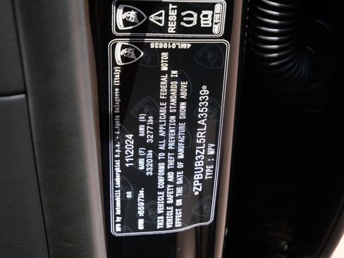 Used 2024 Lamborghini Urus S AWD/4WD image 28