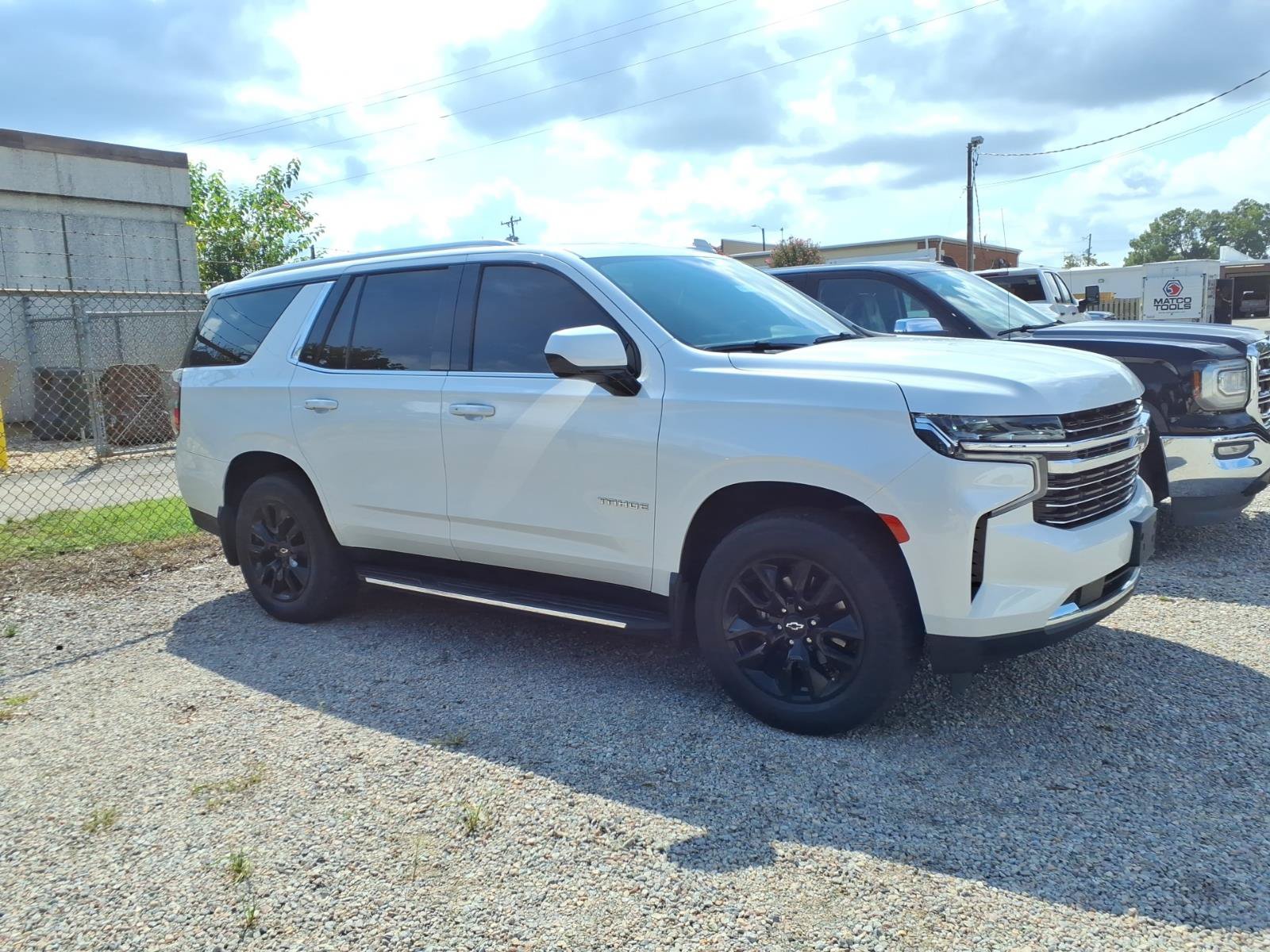 Used 2021 Chevrolet Tahoe LT w/ Rear Media and Nav Package AWD/4WD image 4
