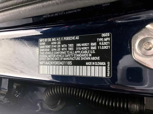 Used 2024 Porsche Cayenne image 36