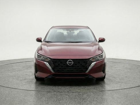 Used 2025 Nissan Sentra SV FWD image 2