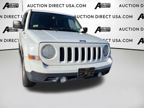 Used 2014 Jeep Patriot Latitude image 5