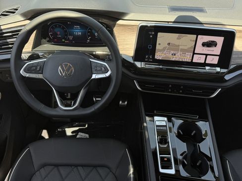 New 2026 Volkswagen Atlas SEL Premium R-Line AWD/4WD image 16