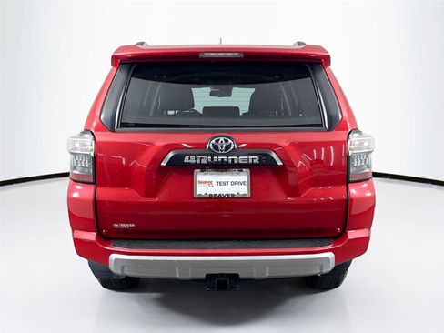 Certified 2024 Toyota 4Runner TRD Off-Road Premium AWD/4WD image 12