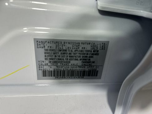 Used 2025 Nissan Sentra SV image 35