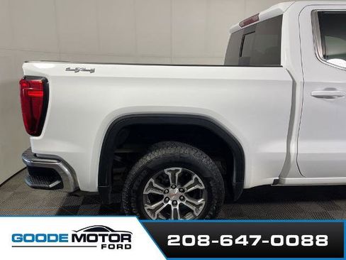 Used 2023 GMC Sierra 1500 SLE w/ Preferred Package AWD/4WD image 8