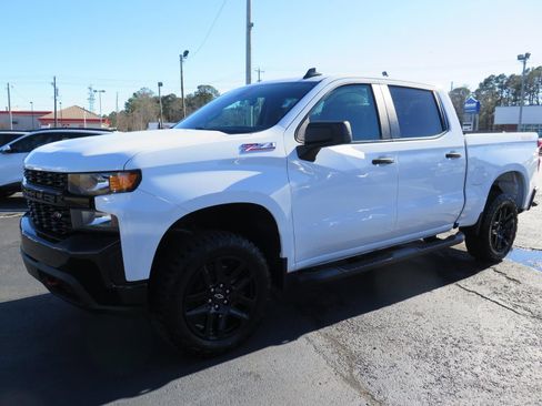 Used 2024 Chevrolet Colorado Trail Boss w/ Technology Package image 8