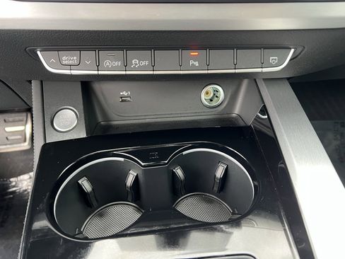 Used 2022 Audi A4 2.0T Premium Plus image 18