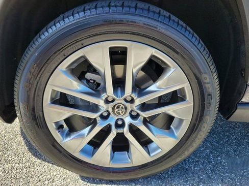 Used 2021 Toyota RAV4 Limited w/ Limited Grade Weather Package FWD image 17