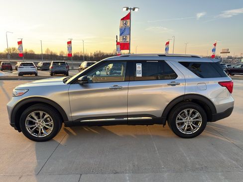 Used 2020 Ford Explorer Limited image 8