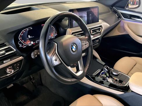 Used 2025 BMW X4 xDrive30i AWD/4WD image 16