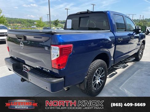 Used 2024 Nissan Titan SV w/ SV Convenience Package AWD/4WD image 18