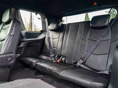 Used 2017 Cadillac Escalade Platinum AWD/4WD image 21