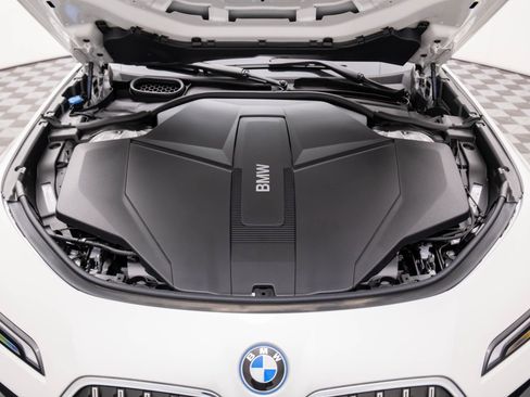 Used 2025 BMW i7 eDrive50 w/ M Sport Package image 29