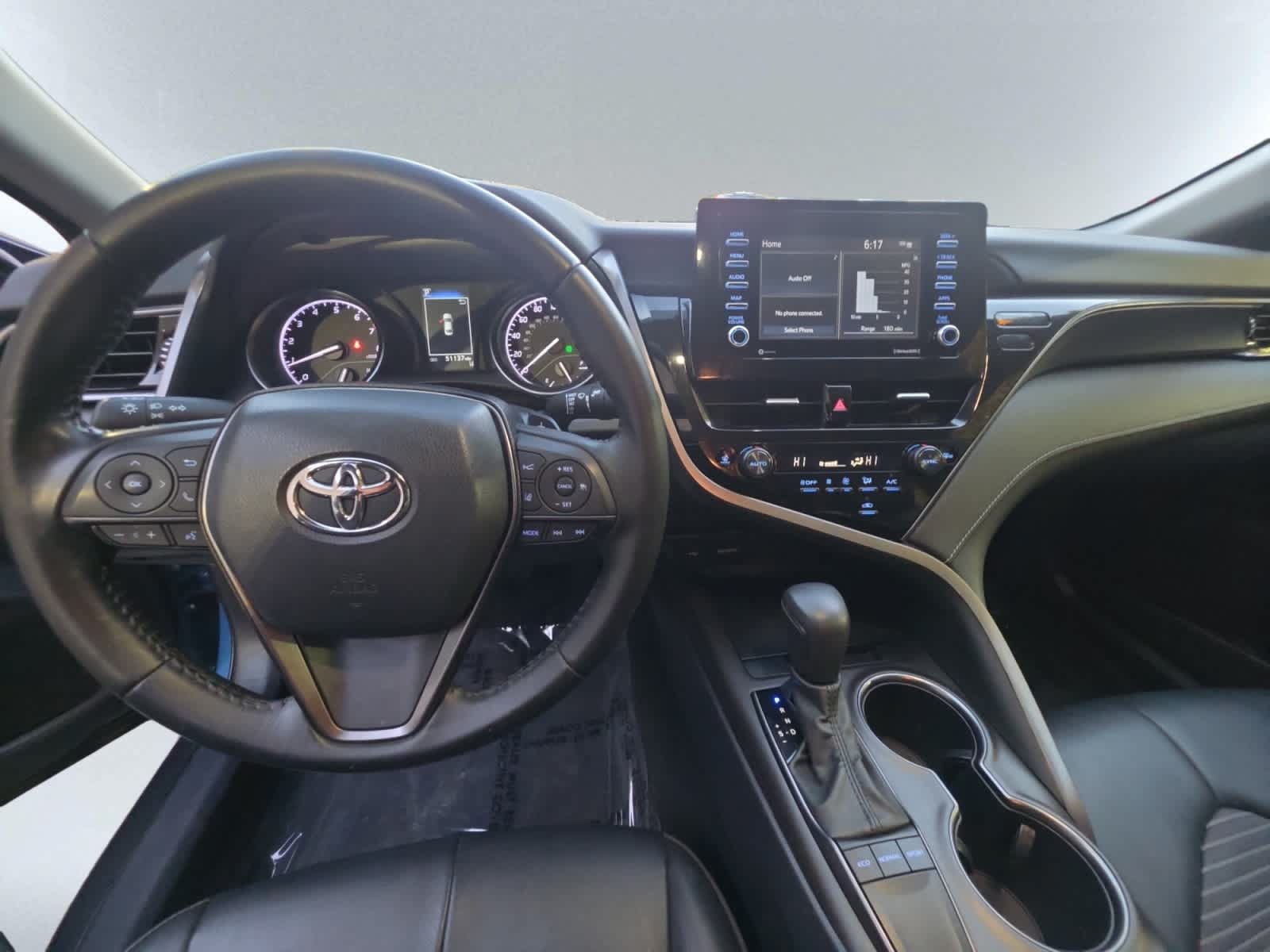Used 2023 Toyota Camry SE FWD image 6