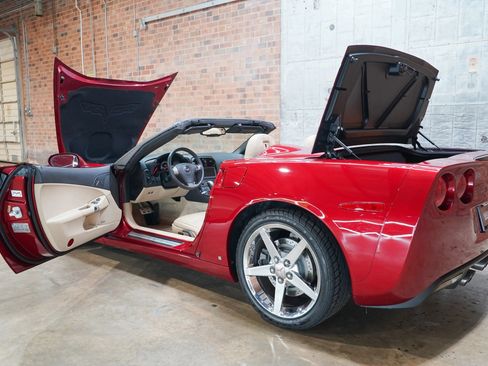 Used 2008 Chevrolet Corvette Convertible RWD image 26
