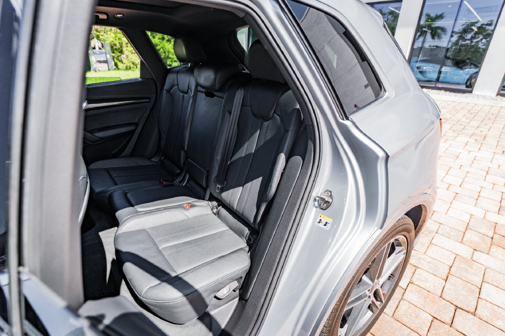 Used 2019 Audi SQ5 Prestige w/ Prestige Package AWD/4WD image 36