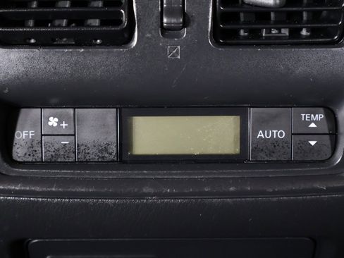 Used 2020 Nissan Pathfinder S image 45