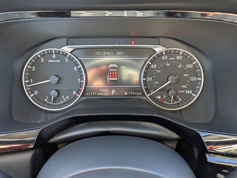 Used 2025 Nissan Pathfinder SV image 31