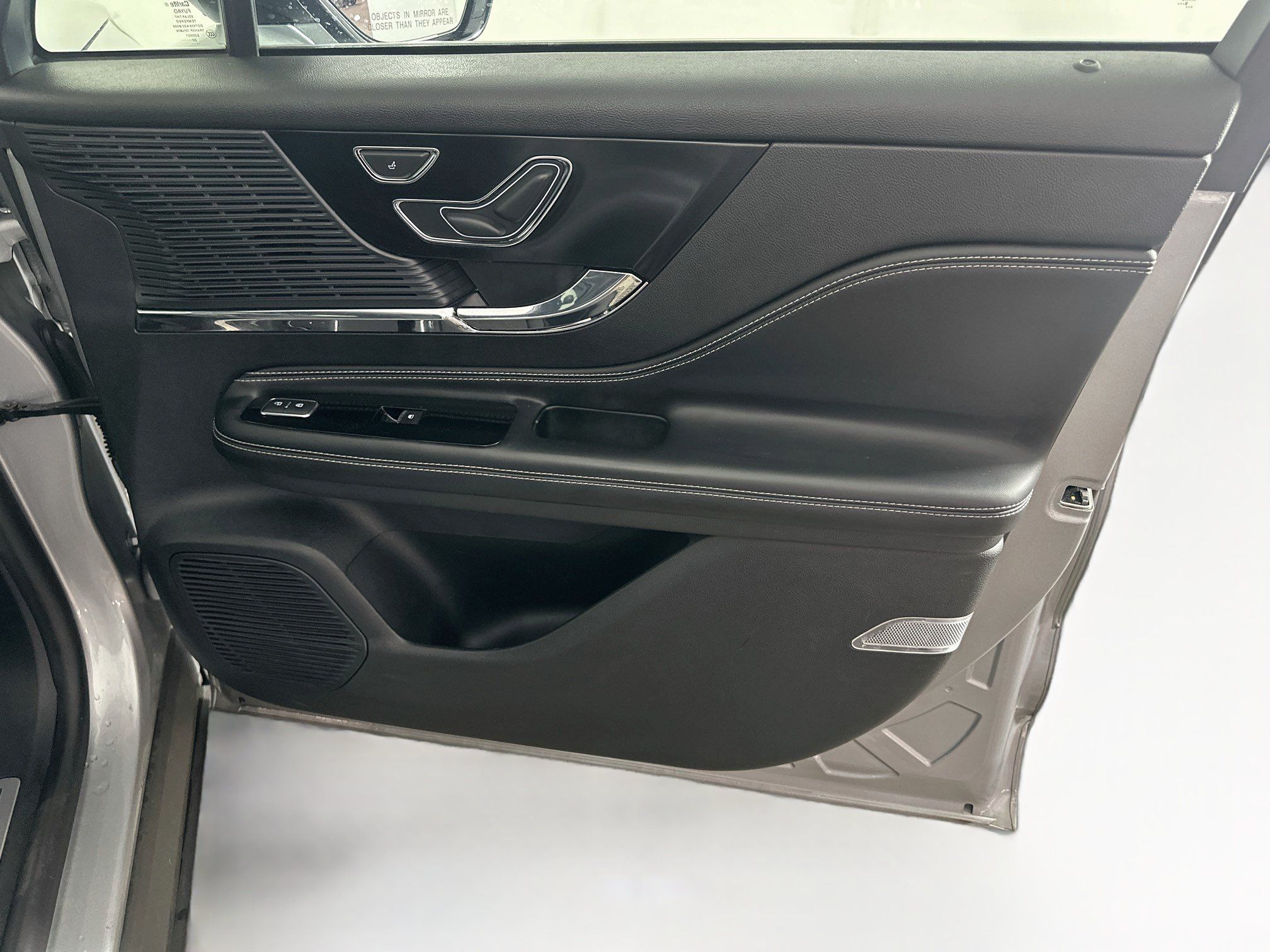 Used 2021 Lincoln Corsair FWD image 32