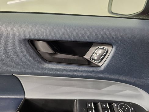 Used 2022 Ford Maverick Lariat w/ Lariat Luxury Package FWD image 10