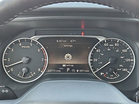 Used 2025 Nissan Rogue SV AWD/4WD image 18