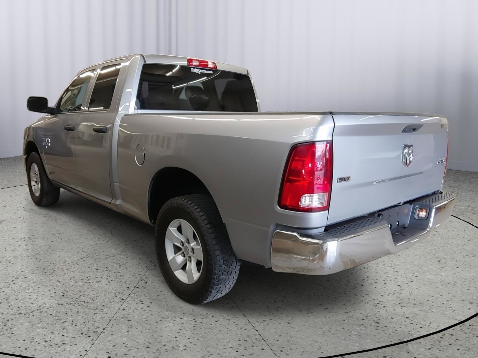 Used 2024 RAM 1500 Classic SLT AWD/4WD image 10