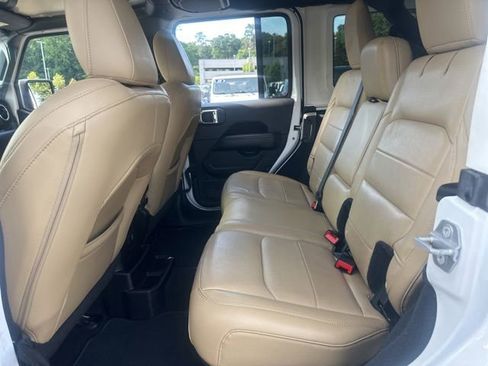 Used 2018 Jeep Wrangler Unlimited Sahara w/ Dual Top Group AWD/4WD image 23