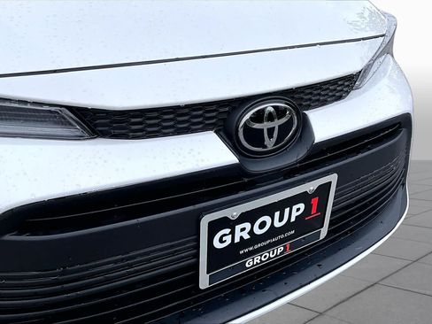 Used 2024 Toyota Corolla LE FWD image 28