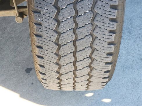 Used 2024 Chevrolet Silverado 2500 LTZ w/ LTZ Premium Package image 11