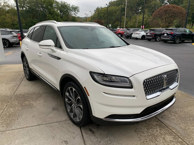 Used 2023 Lincoln Nautilus Reserve AWD/4WD image 9