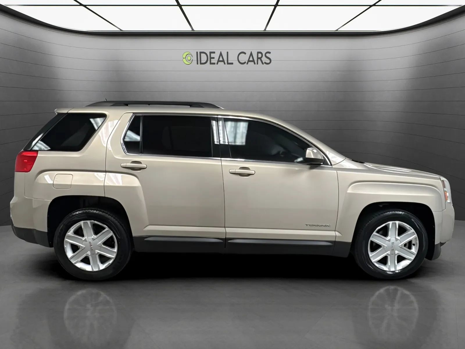 Used 2012 GMC Terrain SLE w/ Convenience Package FWD image 4