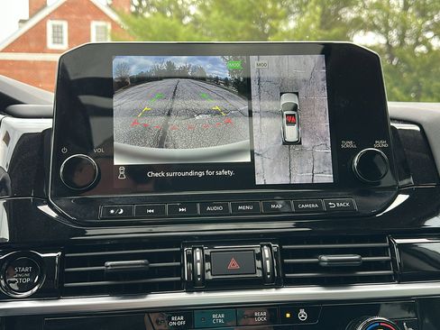 Certified 2025 Nissan Pathfinder Platinum w/ Cargo Package image 20