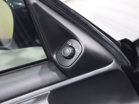 Used 2005 Porsche 911 Carrera image 9