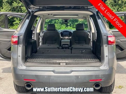 Used 2020 Chevrolet Traverse LT w/ LT Premium Package FWD image 50
