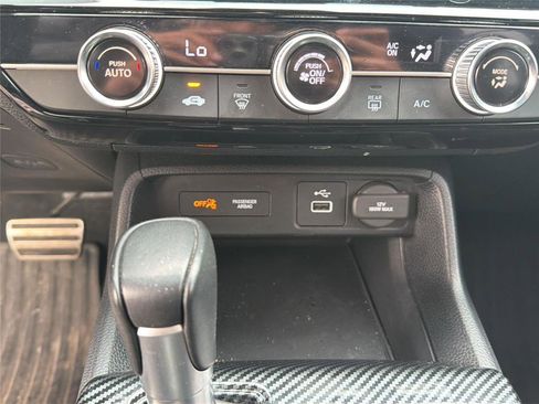Used 2023 Honda Civic Sport image 17