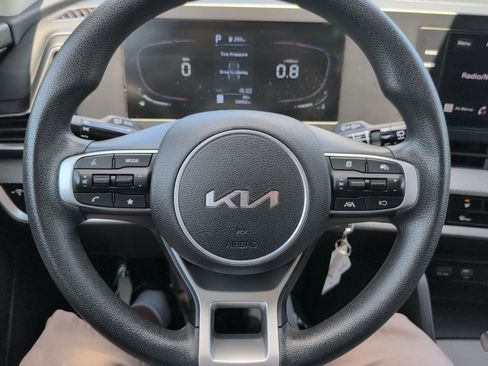 Used 2023 Kia Sportage LX image 15