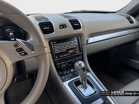 Used 2013 Porsche Boxster RWD image 17